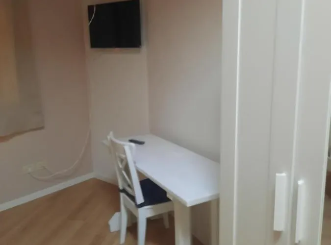 Relais Agadello 乡村民宿 *